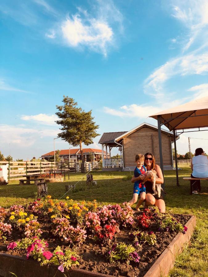 Club Thermal Village Cegléd Extérieur photo